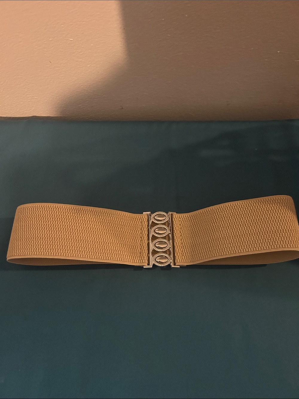 Source Unknown Tan Stretch Waist Belt with Silver Decorative Buckle